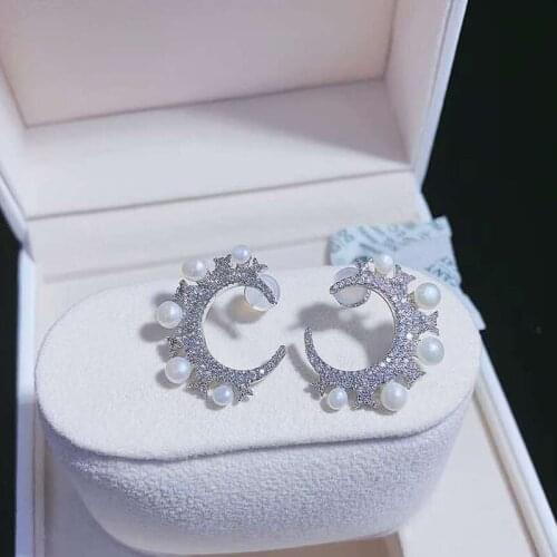 Women, high-quality, stylish, elegant, One Thousand and One Nights, Moon, Pearl earrings