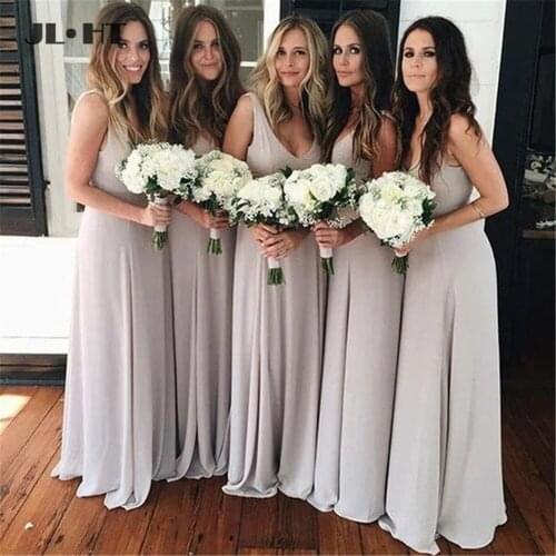 Cheap 2021 Bridesmaid Dresses Long with Pleat V-Neck Bridesmaid Gown Tank Sleeveless Floor Length Chiffon Wedding Party Dress