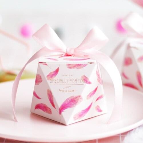 50pcs itschyPink feather Candy Box with ribbon chocolate gift boxes wedding souvenirs gifts for guests gifts and wedding favors