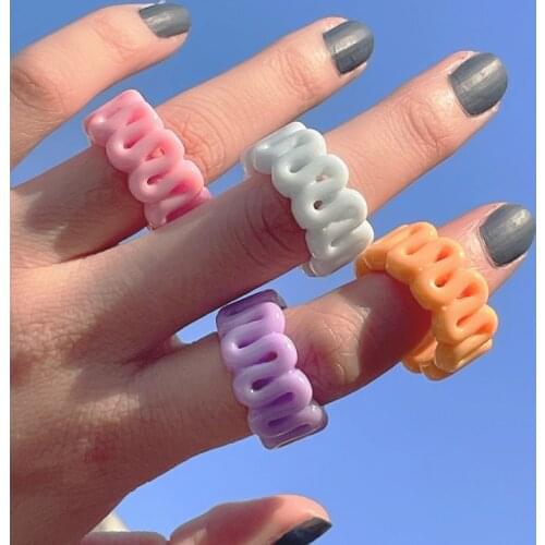Sweet Irregular Hollow Acrylic Resin Rings Vintage Candy Color Geometric Finger Rings Summer Fashion Punk Statement Plastic Ring