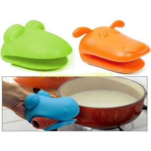 100pcs/lot Fast shipping Wholesale hippo dog mouth Pliable Silicone Pot Holder Silicone glove Oven mitt heat insulation gloves