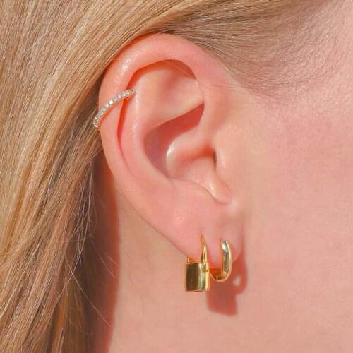 2021 Summer New Fashion Simple European Women Jewelry Multi Piercing Gold Color Cute Lovely Small Lock Shaped Earring