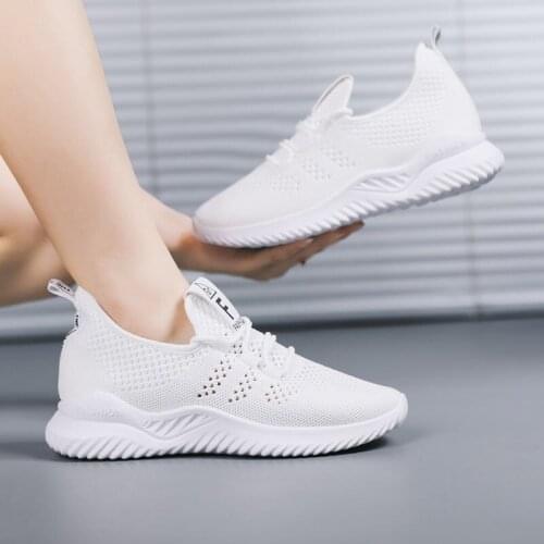 Flying woven sports womens shoes adult students spring and summer womens shoes casual run white shoes breathable mesh shoes