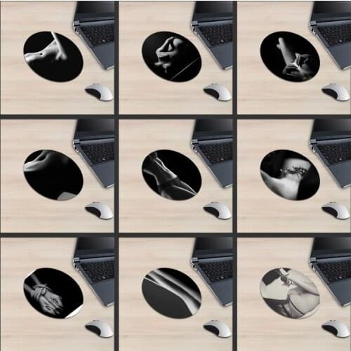XGZ Sexy Woman Round Mouse Pad Bundle Smooth Skin Photo Black and White Chest Ass Temptation Necklace desk pad Rubber
