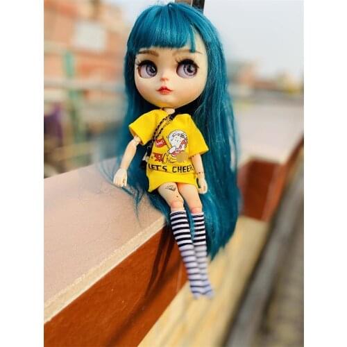 2pcs/set of Blyth/Barbies doll clothes, beautiful print short T-shirt + striped socks, can be used for 1/6 doll accessories