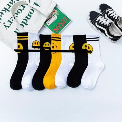 10Pairs Wholesale Chromatic Elastic Happy Grimace Funny Smile Yellow Smiling Laugh Face School Socks Fashion Skateboard Bulk JB