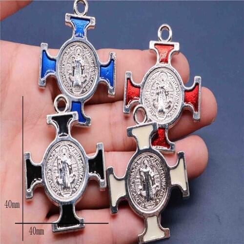20 pieces / classic Saint Benedict cross cross medal key. St. Benedicts pendant. Classic four-sided colored cross medallion