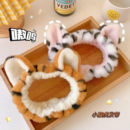 BOLUOYIN Eyebrow & Eyelash Tools