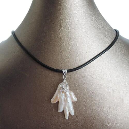 100% nature freshwater pearl pendant necklace ,REAL LEATHER chain-30-40 mm baroque pearl pendant ,IN GOLD AND SILVER ,FLOWER