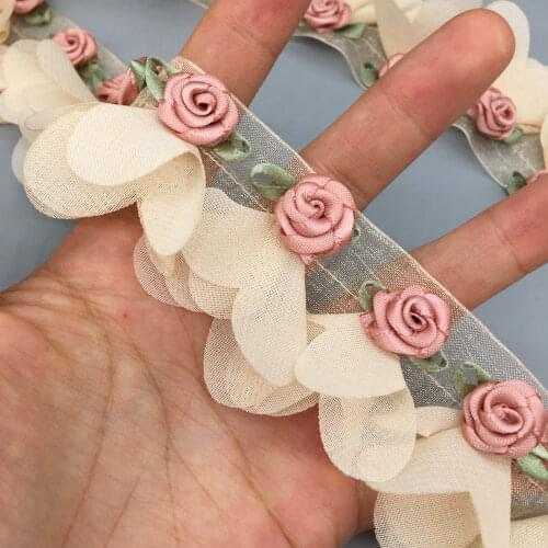 30pcs Pearl Rose Flower Cluster Apricot Handmade Embroidered Lace Trim Ribbon Applique Wedding DIY Garment Sewing Accessories