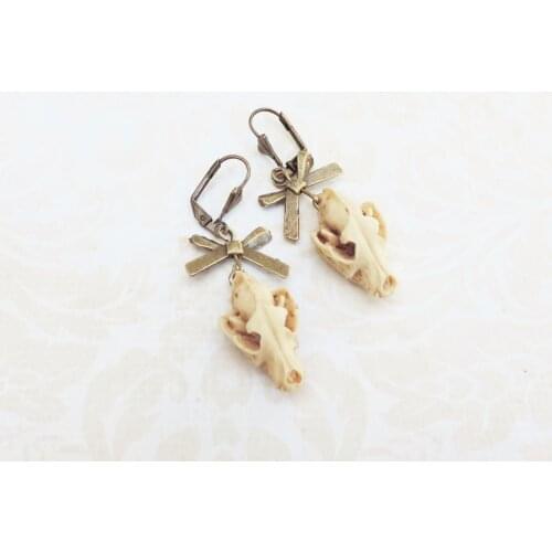 Wolf Skull Earrings, Faux Taxidermy,pagan Witch Goth Skull Jewelry,Gothic Victorian, Steampunk Jewelry,Animal Skull Gift for Her