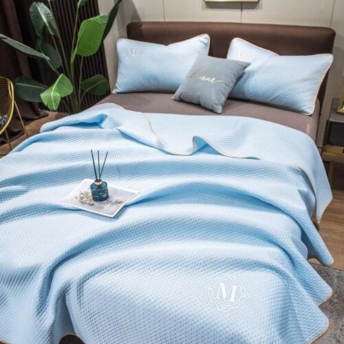 Cool Feeling Silk Summer Quilt Tencel Summer Cool Quilt Naked Sleeping Thin Quilt Adult Air-Conditioning Quilt
