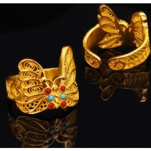 Vintage Charm Butterfly Rings Geometric Hollow Design Insect Golden Jewelry For Women Wedding Party Luxury Anniversary Gifts