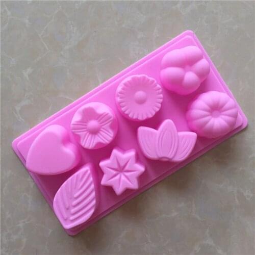 8-Cavity Flower Leaf Silicone Chocolate Mold Handled Soap Form Fondant Molds Candy Bar Cake Decorating Tools for Baking