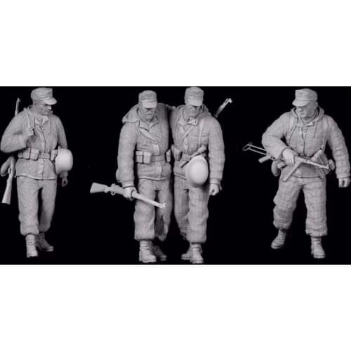 4 German soldiers in World War II need to assemble and paint by themselves 1:35