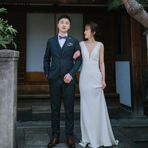 KAUNISSINA Sexy Deep V-Neck Wedding Gowns Women Sleeveless Marriage White Dress Sweep Train Long Satin Corset Wedding Dresses