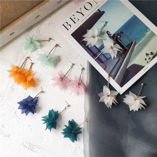 Fashion Flower Petal Resin Drop Earrings for Women Summer Lotus Fake Flower Long Tassel Earrings Party Girl Jewelry