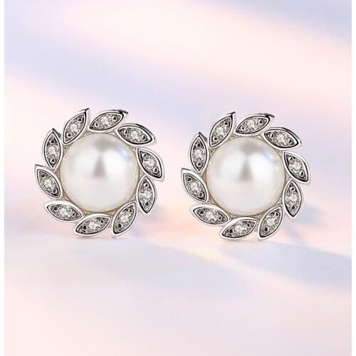 Womens Fashion Swirling Leaves Minimalist Small Stud Earrings Shiny Crystal Imitation Pearl Tiny Piercing Earring Jewelry Gifts