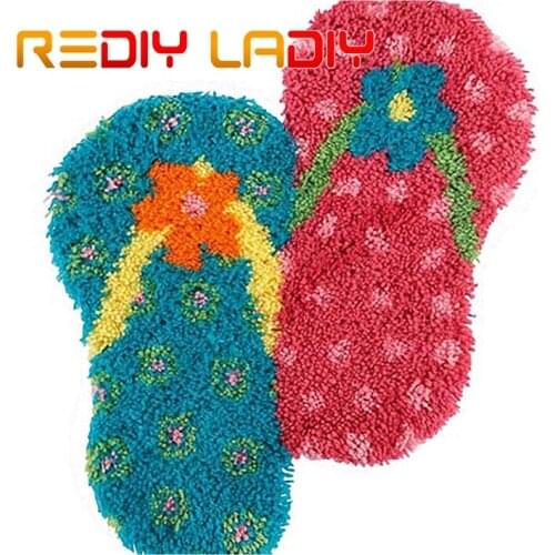 Latch Hook Rug Kit Crocheting Carpet Rug Beach Shoes Acrylic Yarn Pre-Printed Canvas Cushion Mat DIY Crochet Tapestry Sofa Decor