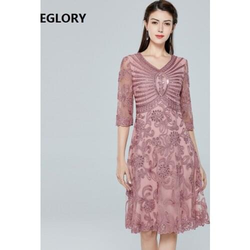 Sequined Dress 2020 Spring Summer Elegant Bride Mother Women V-Neck Luxurious Embroidery 3/4 Sleeve A-Line Red Pink Dress 4xl