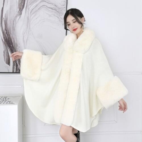 2021 Women Winter Thick Loose Poncho Big Pendulum Cape Faux Big Rabbit Fur Collar Cloak Long Sleeves Outstreet White Black Coat
