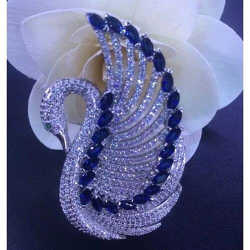 High-grade zircon micro inlay diy classic swan buckle pendant fashion long sweater chain link clasp