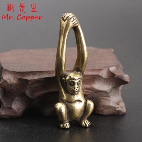 Creative Copper Chinese 12 Zodiac Animal Monkey Statue Desk Decorations Gibbon Figurines Car Keychains Pendants for Necklaces