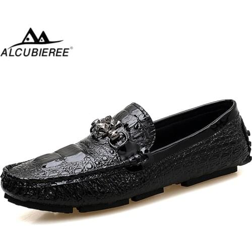 ALCUBIEREE New Arrived Men Loafers High Quality Leather Moccasins Male Comfortable Slip-On Flats Casual Driving Shoe Big Size 48