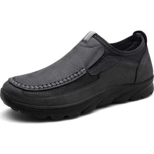 New Mens Shoes Spring Autumn Leather Mens Casual Shoes Outdoor Sneakers Breathable Men Loafers Ultralight Breathable Moccasins