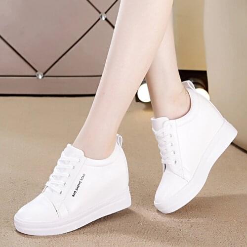 Women Shoes 2020 New Autumn Waterproof Wedges Woman Casual Shoes Platform Heels Female Leisure Black & White Women Sneakers
