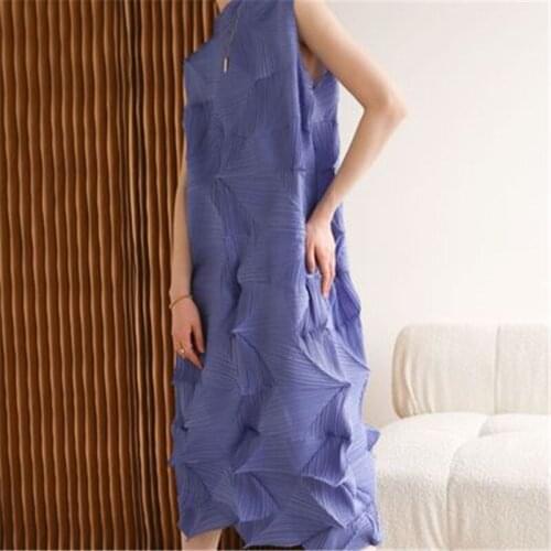 2021 new spring fat mm fashion age reduction dress Miyake ruffled clothes irregular gentle wind over the knee long dress robe