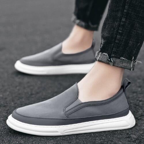 Men Sneakers Casual Breathable Lightweight Loafers Men Black Gray Flat Sweat-Absorbant Mens Shoes Slip-On Anti-Odor Shoes