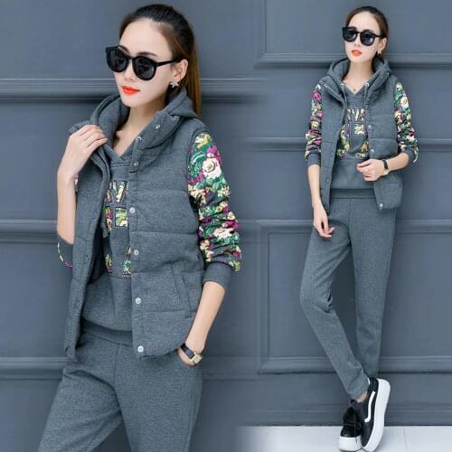 Autumn and winter new Fashion women suit womens tracksuits casual set with a hood fleece sweatshirt three pieces set