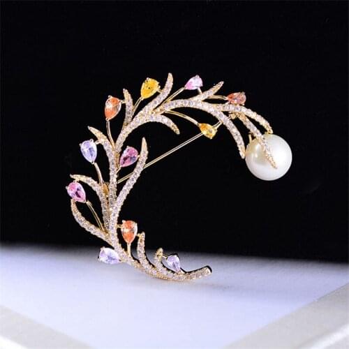 Vintage Crystal Garland Brooches Pins with Pearl Brooch Wedding Leaves Wreath Pin Broach for Women Dress Jewelry Christmas Gift