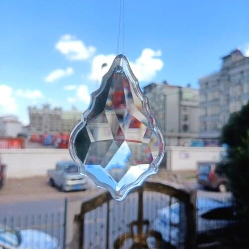 75mm New Maple Leaf Crystal Pendants Clear Suncatcher Crystal Prisms Accessories for Chandeliers Part Curtain Wedding Home Decor