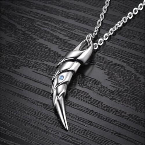 Hot Punk Brave Men Wolf Tooth Spike Pendant Necklace Men Personality Rope Leather Necklace Chain Men Jewelry for Friends Gift