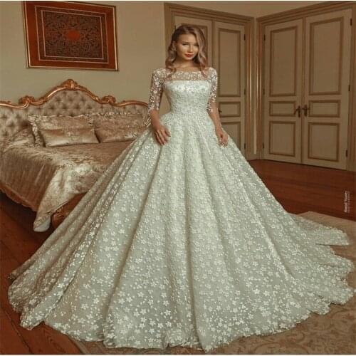 Floral Beach A Line Wedding Dresses Luxury Lace Apliques Robes De Mariée Jewel Neck Long Sleeves Custom Made Boho Bridal Gowns