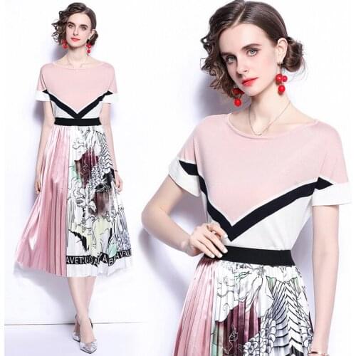 Summer 2021 New Arrival Short Sleeve Pullover Tops+High Waist Print Pleated Skirt Two-piece Set Female Loose Knit Sweater Sets