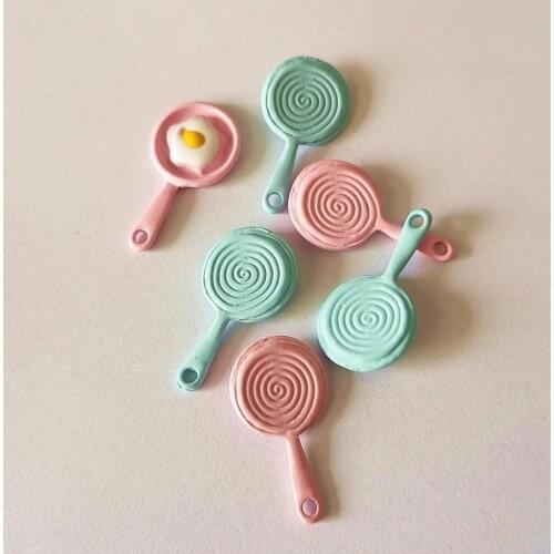 4pcs Kawaii Flatback Pan with White Fried Eggs Resin Earring Charms Cute Food Bracelet Keychain Small Pendant for Jewelry Making