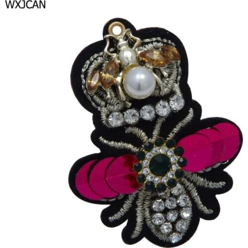 WXJCAN amusing non-woven fabric and acrylic slice bee catch insect brooch women men broches and pins Size 57mm*45mm