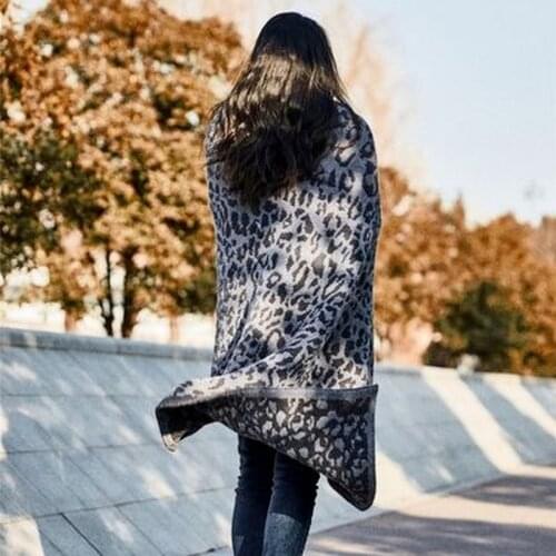 Explosive thick Sherpa blanket knitted leopard blanket warmth soft blanket half fleece blanket bed blanket fluffy blanket