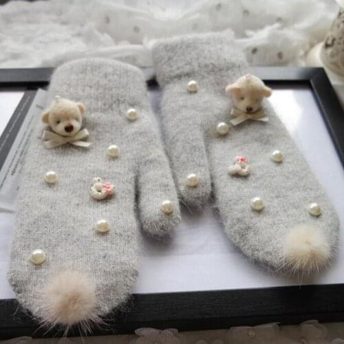 2021 Fashion women winter gloves Luxury Pearl Decoration Rabbit Fur Gloves For Girl winter outdoor Female mittens full Finger