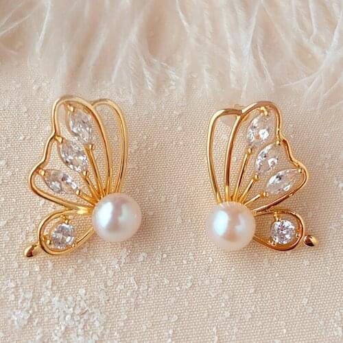 CCijiNG High Quality Metal Stud Earrings Are Compact And Delicate Temperament Lights Up The Ear Side