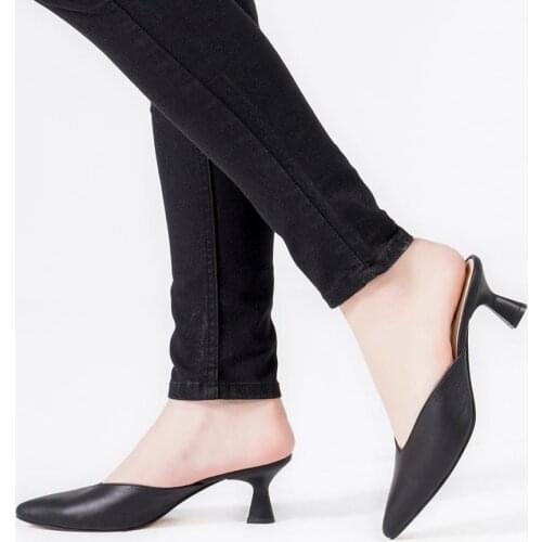 Callizio Womens Genuine Leather Slippers Pointed Toe Feminine Outside Classic Fashionable Sexy Summer Sandals Low-Heeled Shoes