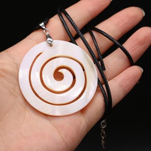 Natural Sea Shell Pendant Necklace Hollow out White Shell for Women Reiki Heal Tribe Choker Charm Necklace Gift