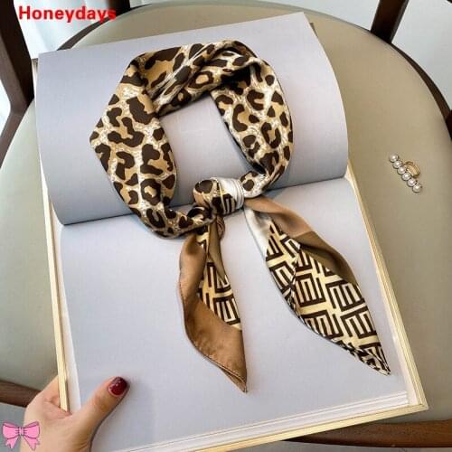New Classic Leopard Design Square Scarf Ladies Decorative Shawl Tied Bag Silk Scarfs Office Neck Scarves Print Handkerchief Gift
