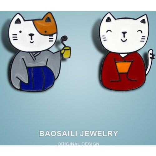 Sweet Enamel Label Pins Kimono Lovers Cat Brooch Jacket Collar Pin Clothes Accessories Shirt Bags Badges Friends Jewelry Gift