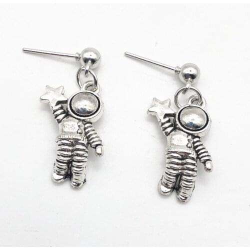 Goth e girl style astronaut earrings cool kawaii earrings harajuku accessories aros 90s aesthetic igirl grunge jewelr