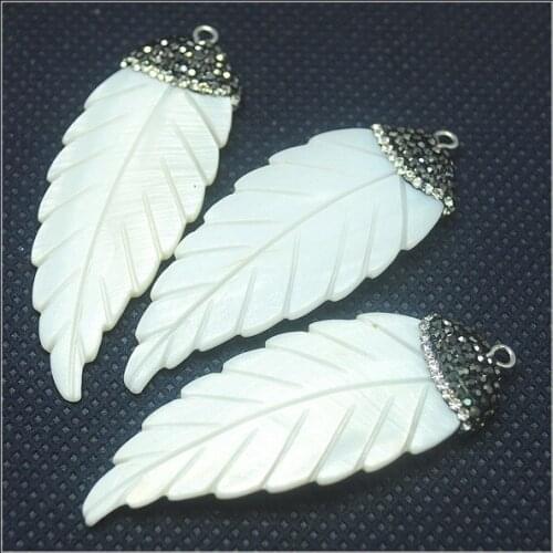 3pcs nature shell pedants with rhinestone white leaf pearl pendant mother of pearl shell for charms choker necklace designs