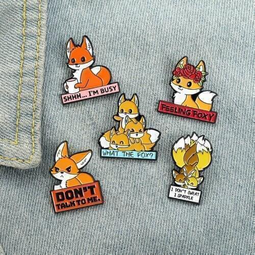 Cute Cartoon Fox Brooch Brooch Bag Clothes Backpack Lapel Enamel Pin Badges Alloy Jewelry Gift for Friend Women Accessories